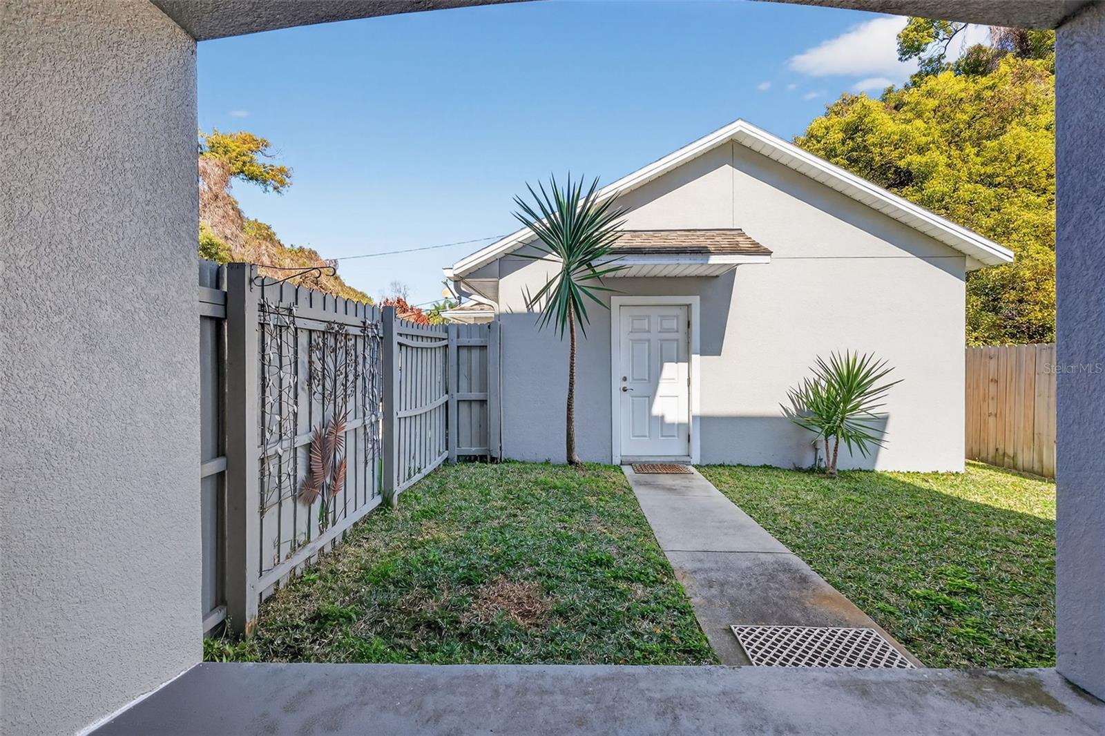 BAY RUN GARDENS - Residential Income