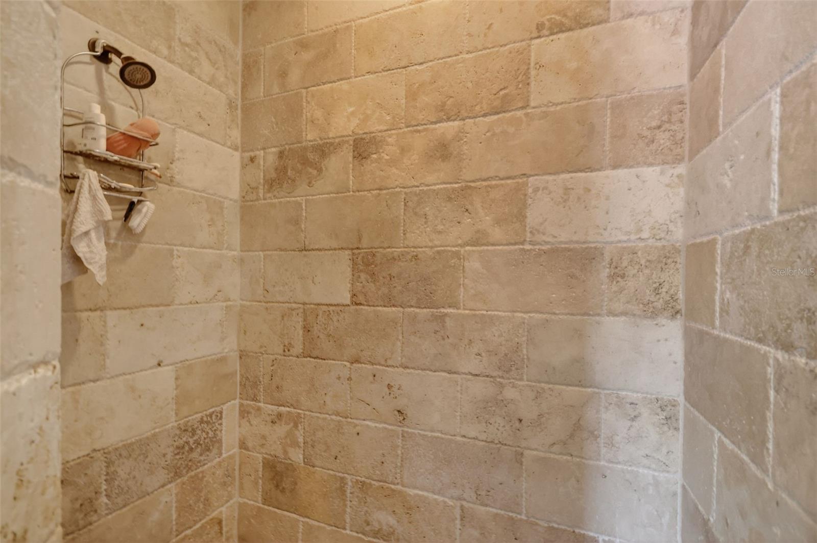 BAY RUN GARDENS - Residential Income