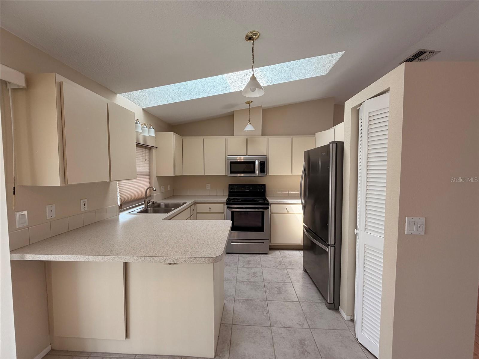 PUNTA GORDA ISLES SEC 23 - Residential Lease