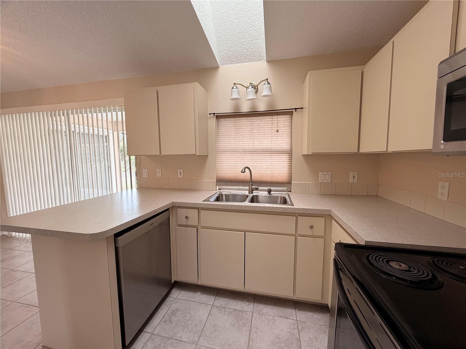 PUNTA GORDA ISLES SEC 23 - Residential Lease