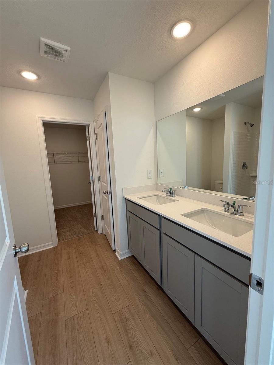 BROADLEAF - Residential