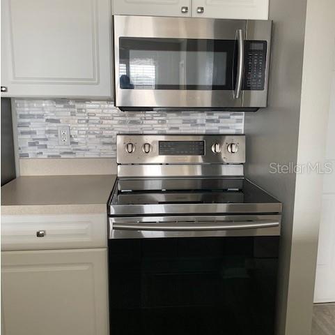 RESIDENCE AT RENAISSANCE - Residential Lease