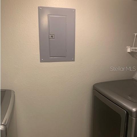 RESIDENCE AT RENAISSANCE - Residential Lease