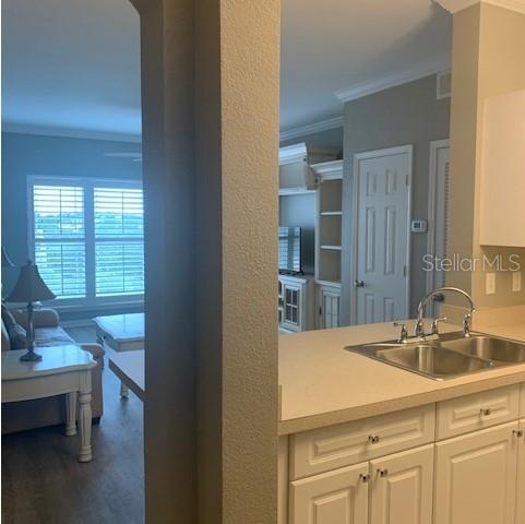 RESIDENCE AT RENAISSANCE - Residential Lease