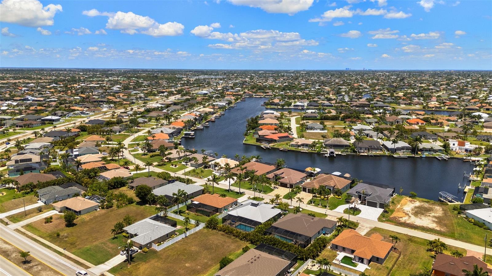 CAPE CORAL - Residential