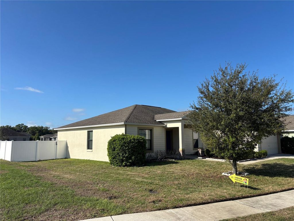 Photo of 2962 Creeks Crossing Boulevard, Lakeland, FL 33810 (MLS # TB8470787)