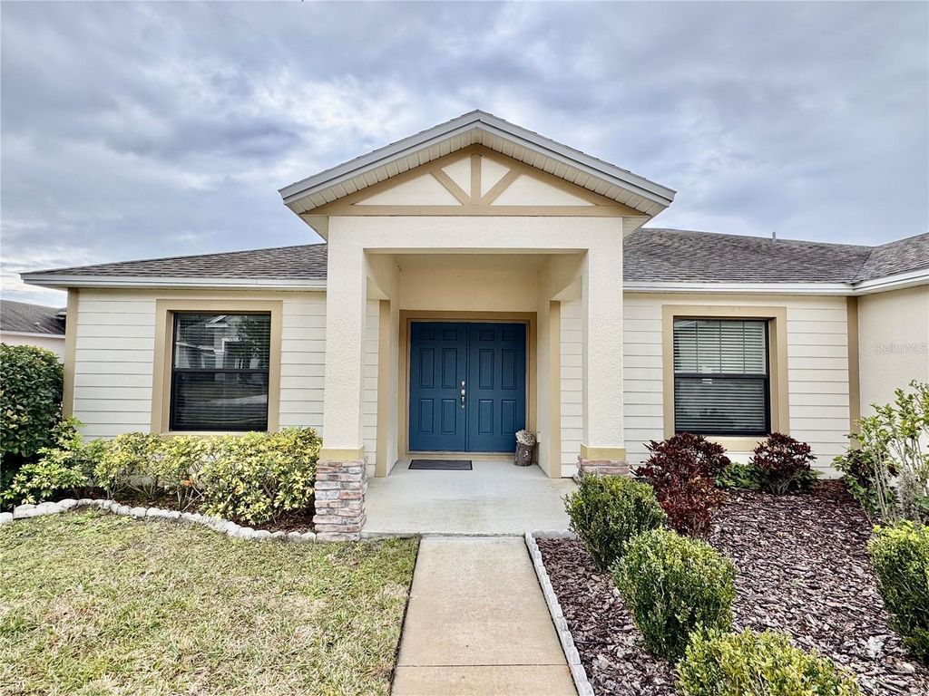Photo of 2962 Creeks Crossing Boulevard, Lakeland, FL 33810 (MLS # TB8470787)