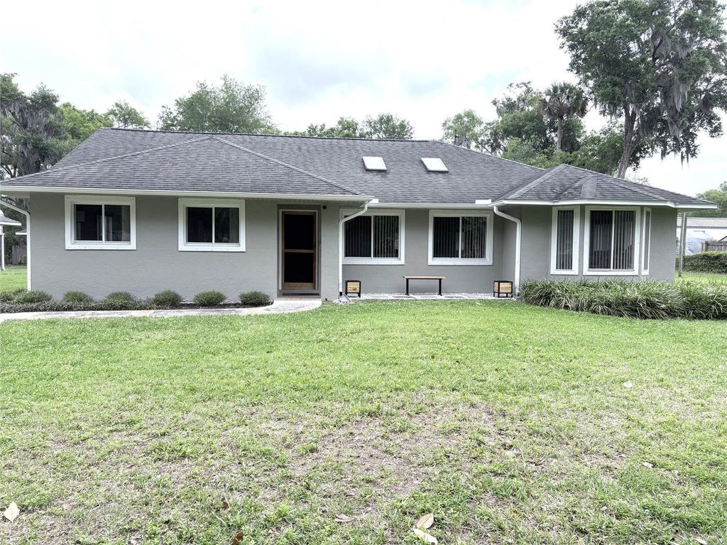 Photo of 313 N Hill Avenue, Deland, FL 32724 (MLS # V4948107)