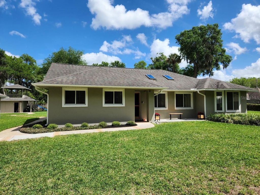 Photo of 313 N Hill Avenue, Deland, FL 32724 (MLS # V4948107)