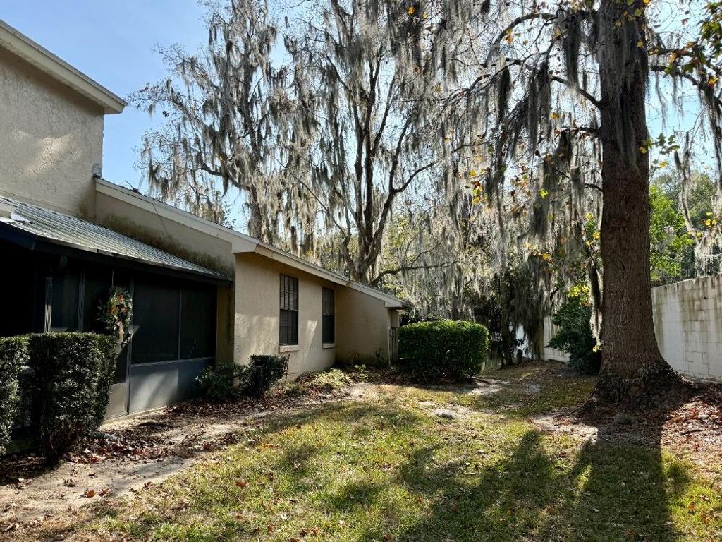 Photo of 1701 SE 24th Road #202, Ocala, FL 34471 (MLS # OM714622)