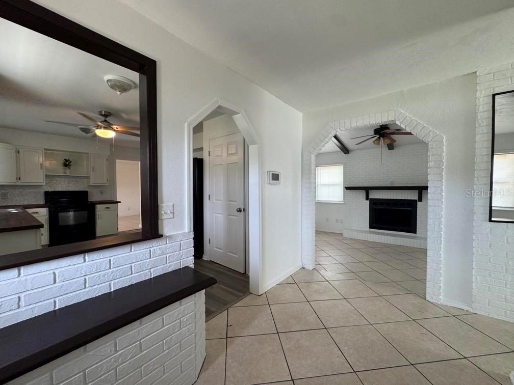 DELTONA LAKES UNIT 12 - Residential Lease