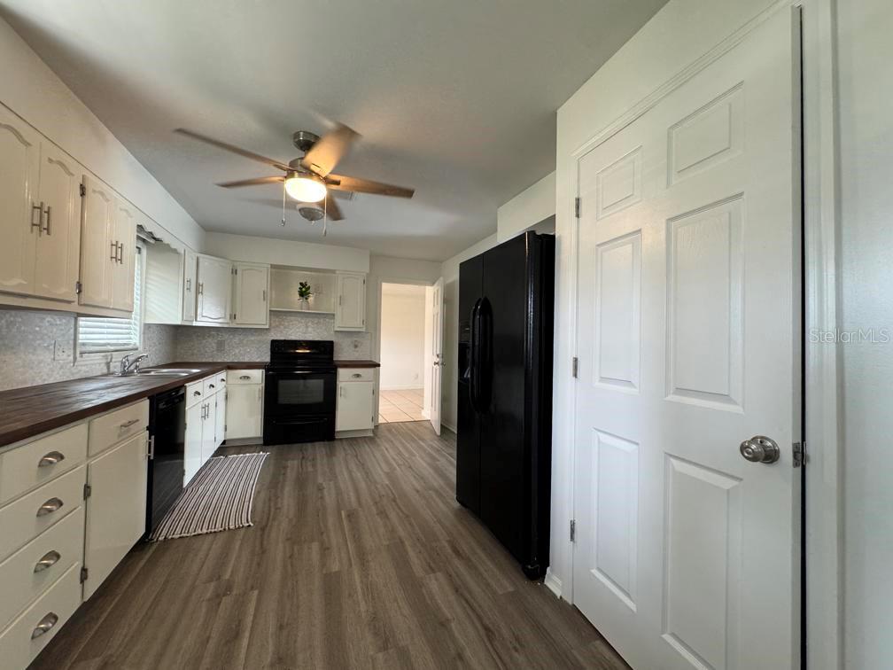 DELTONA LAKES UNIT 12 - Residential Lease