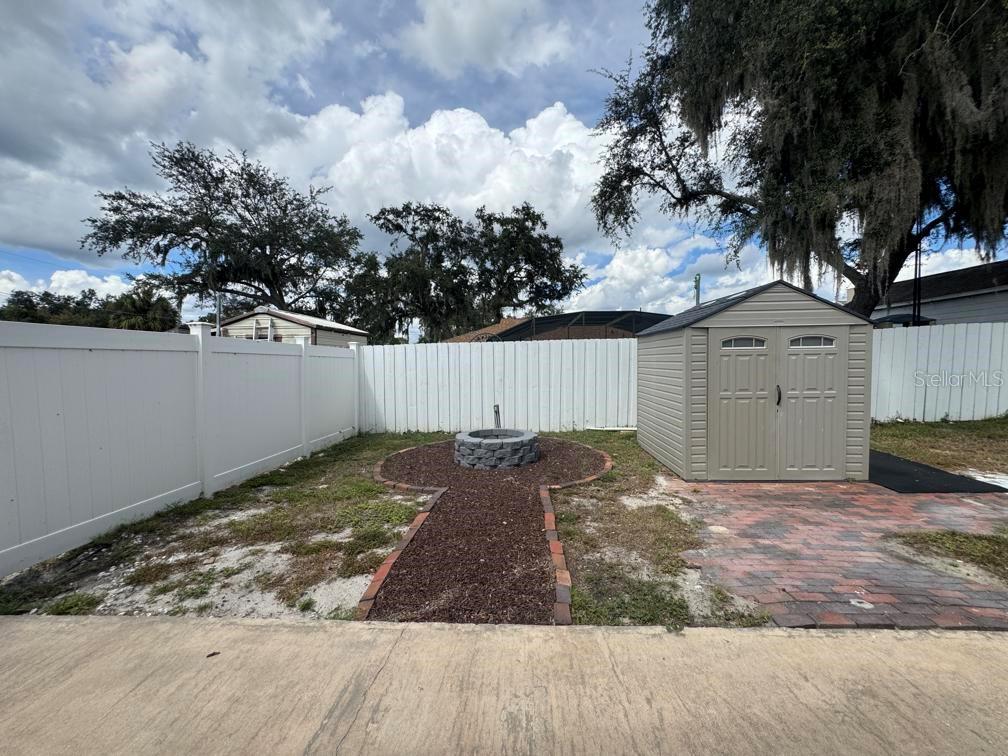 DELTONA LAKES UNIT 12 - Residential Lease