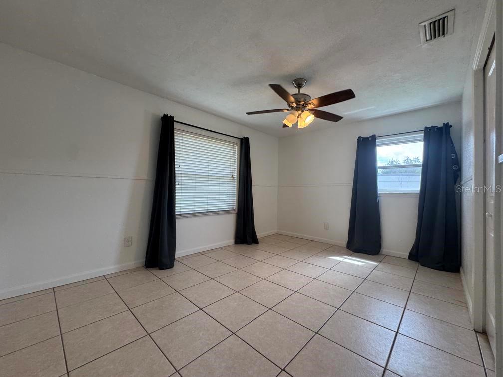 DELTONA LAKES UNIT 12 - Residential Lease