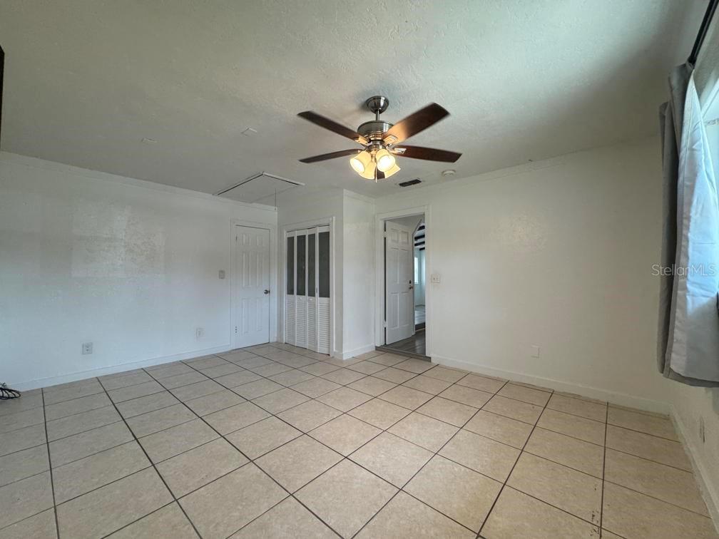 DELTONA LAKES UNIT 12 - Residential Lease