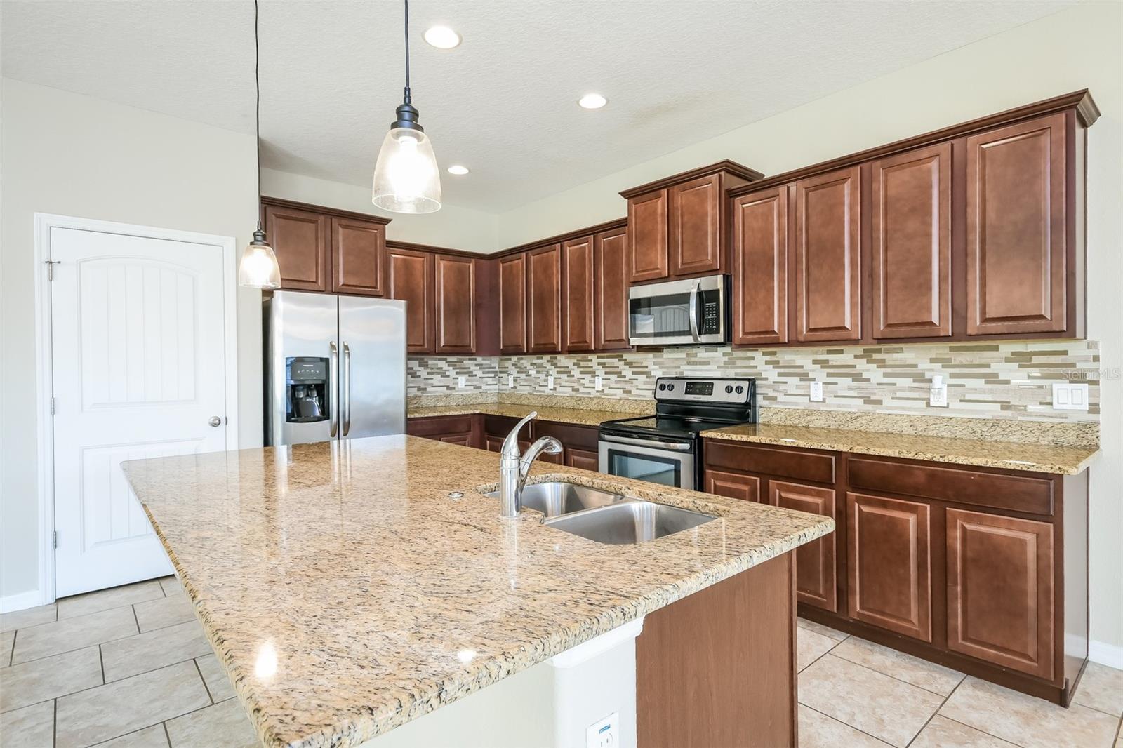 3223 OLIVIA BREEZE DRIVE