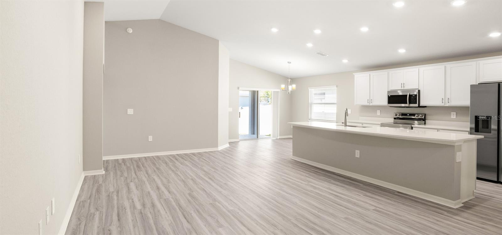 3119 LAUREL OAK LANE