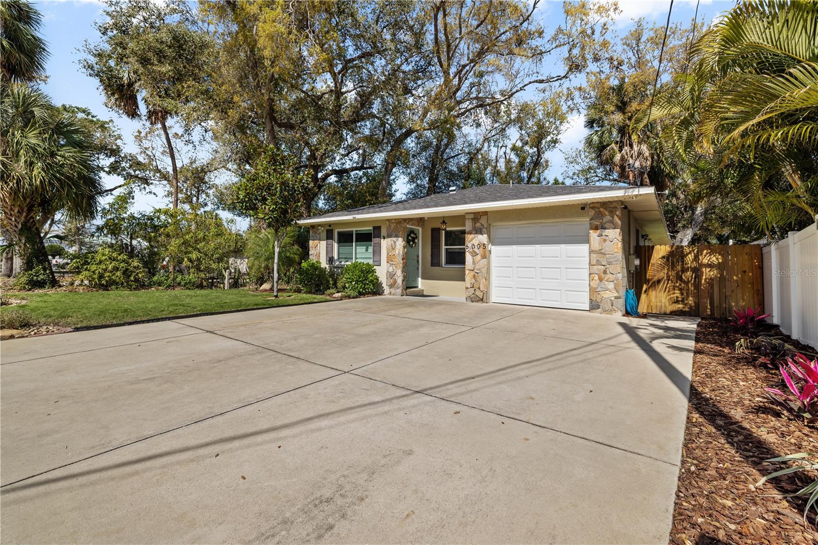 SOUTHSIDE - Residential