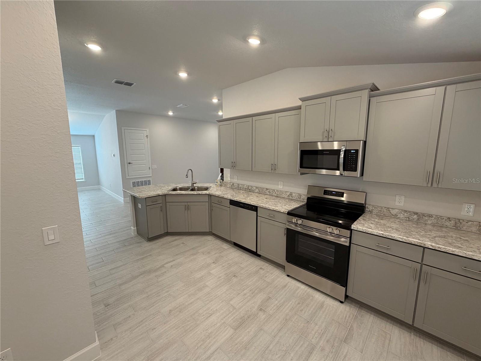 OAK HILL PLANTATION PH 2A - Residential