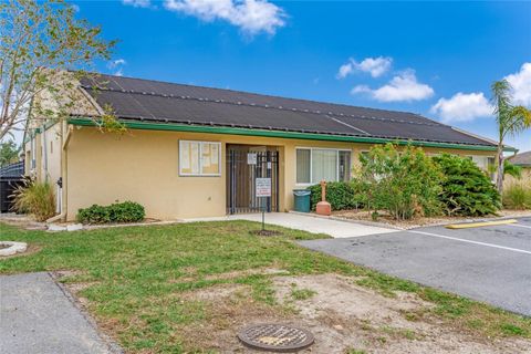 A home in WINTER HAVEN