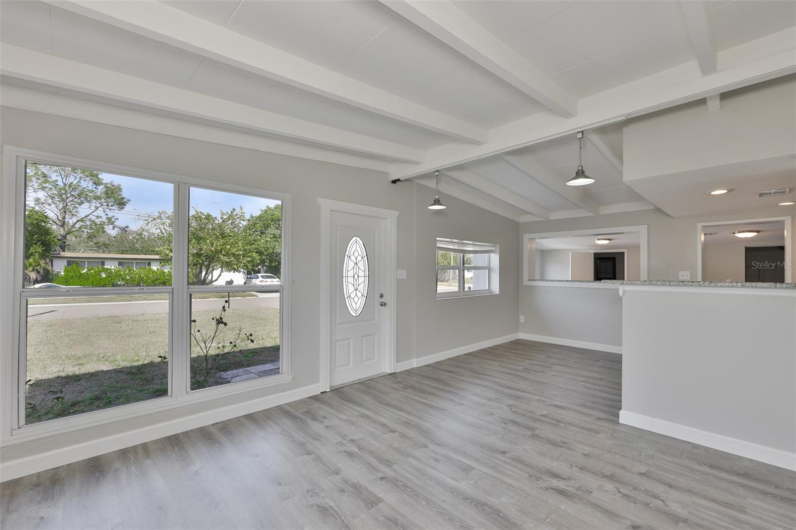 BAY BREEZE - Residential