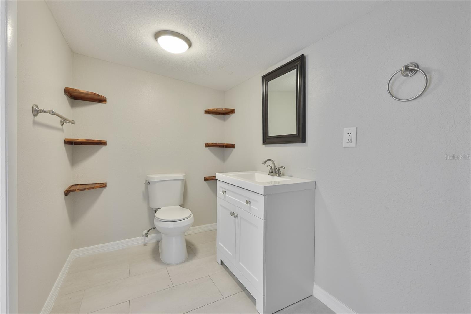 BAY BREEZE - Residential