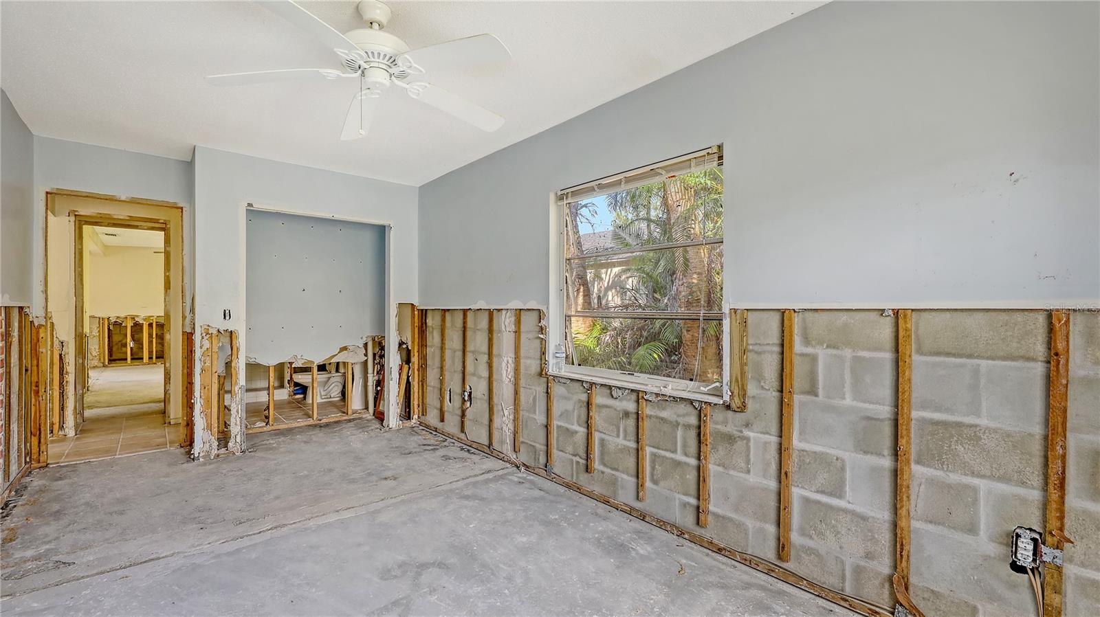 ISLAND CEDARS - Residential