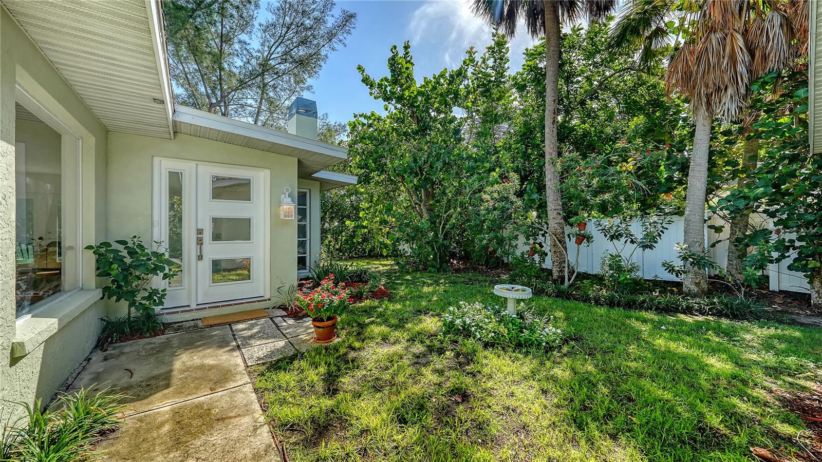 120 HAMMOCK ROAD
