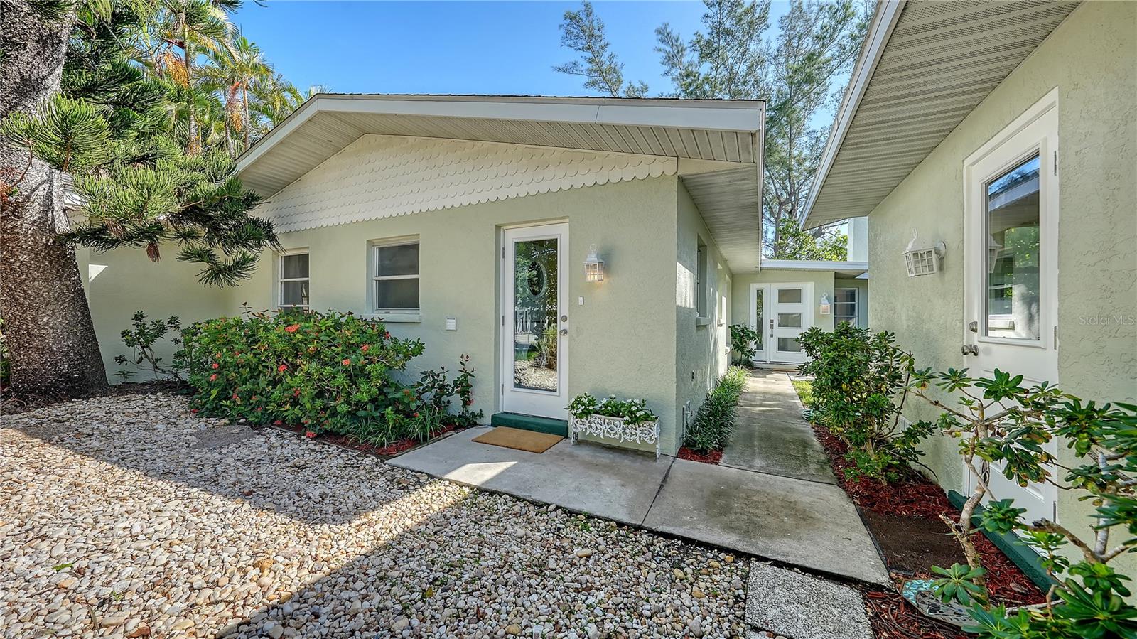 120 HAMMOCK ROAD