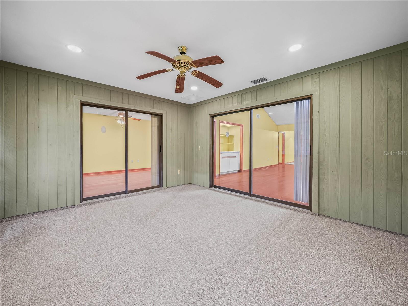 BLUFFS CHRISTINA 01 - Residential