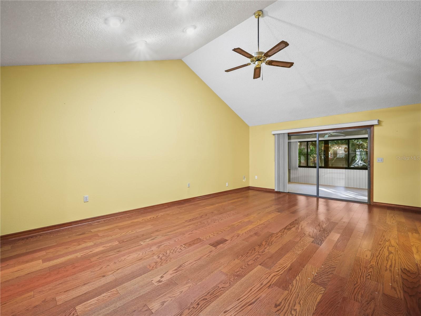 BLUFFS CHRISTINA 01 - Residential