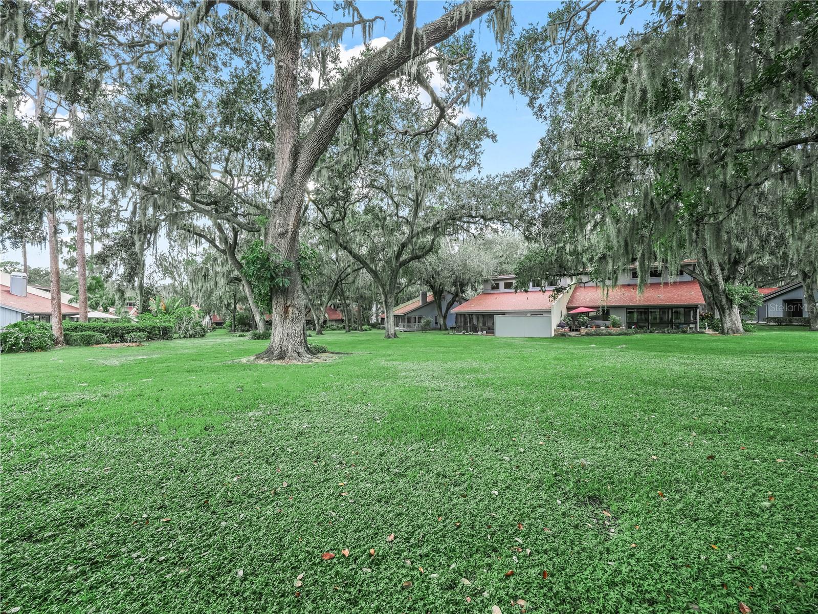 BLUFFS CHRISTINA 01 - Residential