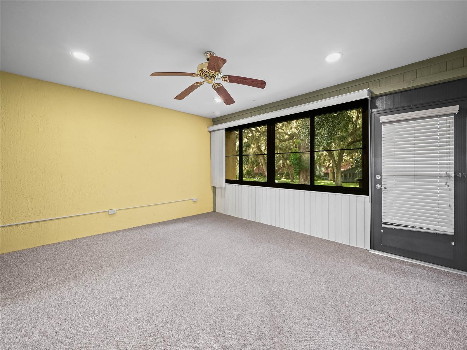 BLUFFS CHRISTINA 01 - Residential
