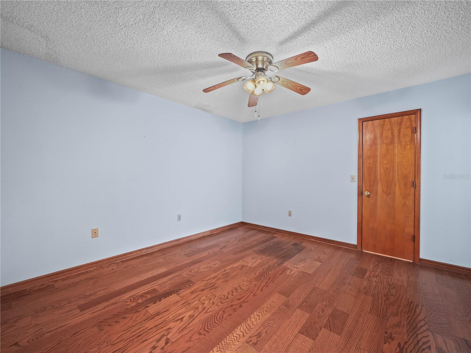 BLUFFS CHRISTINA 01 - Residential