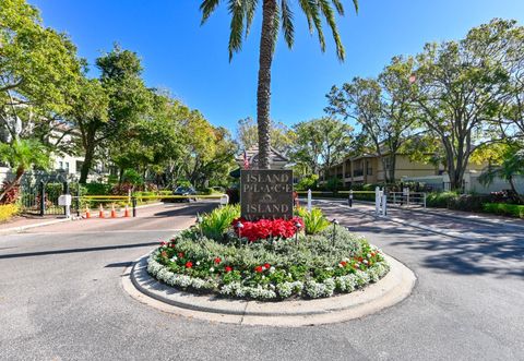 A home in TAMPA