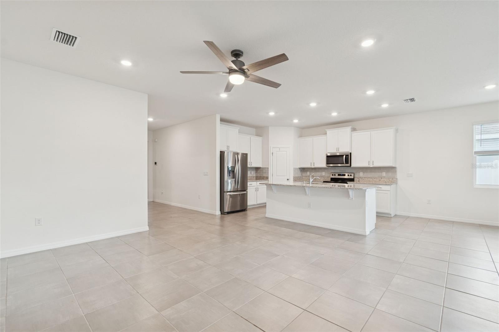 SILVERADO RANCH SUB - Residential Lease