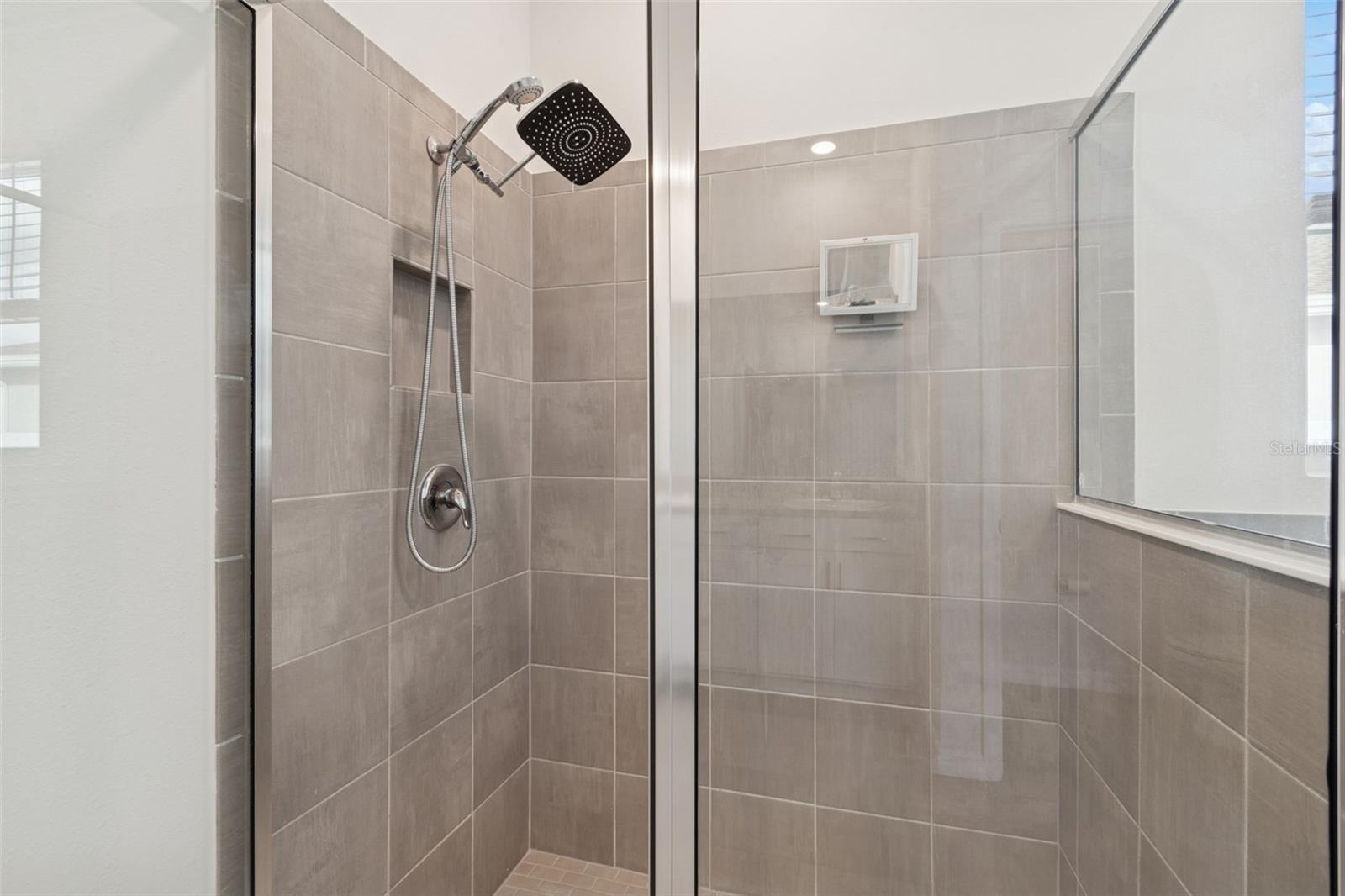 SILVERADO RANCH SUB - Residential Lease