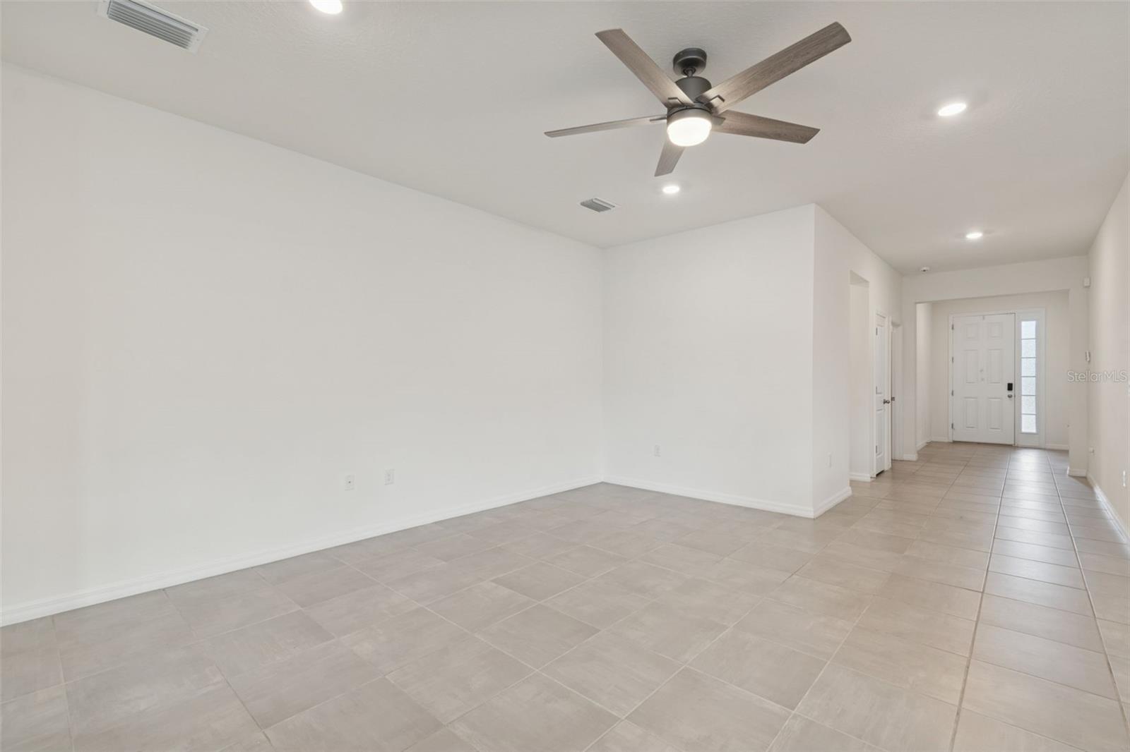 SILVERADO RANCH SUB - Residential Lease