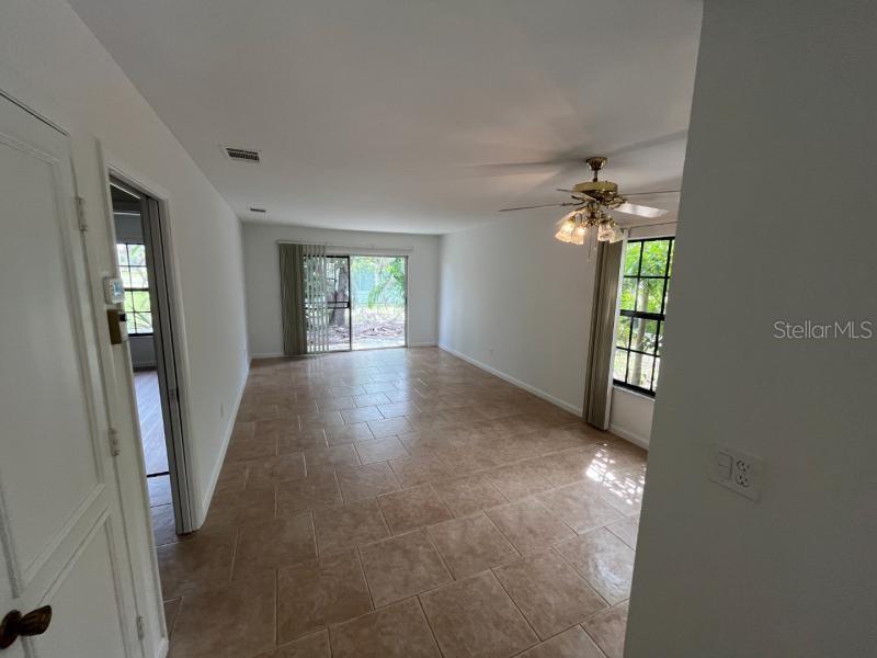 1438 SE LARKWOOD CIRCLE