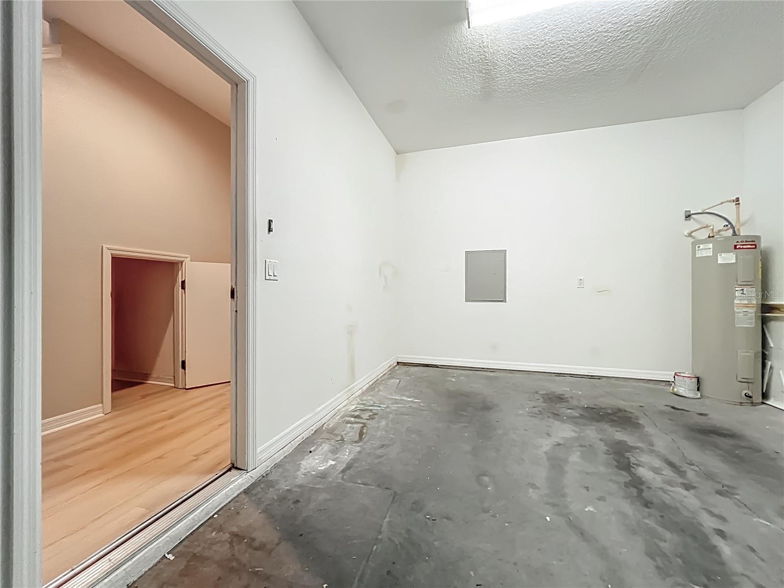 BARCLAY RESERVE TWNHMS - Residential