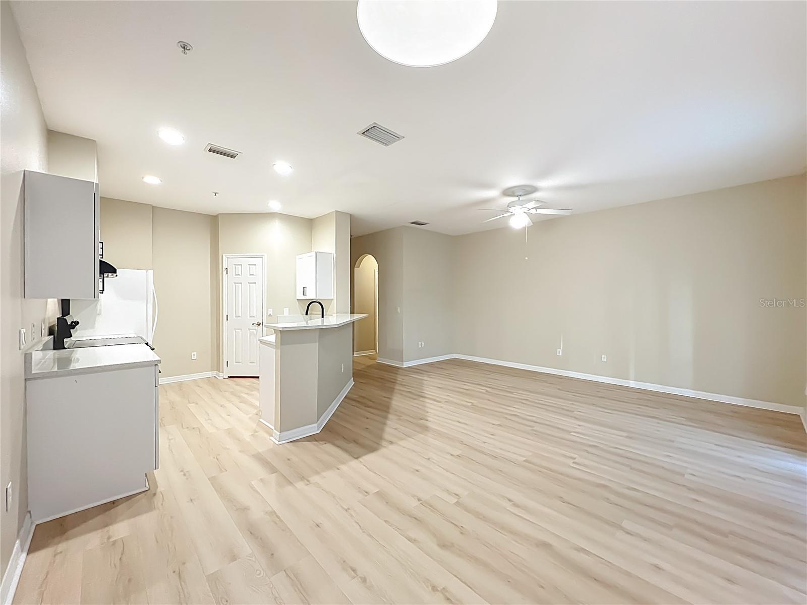 BARCLAY RESERVE TWNHMS - Residential