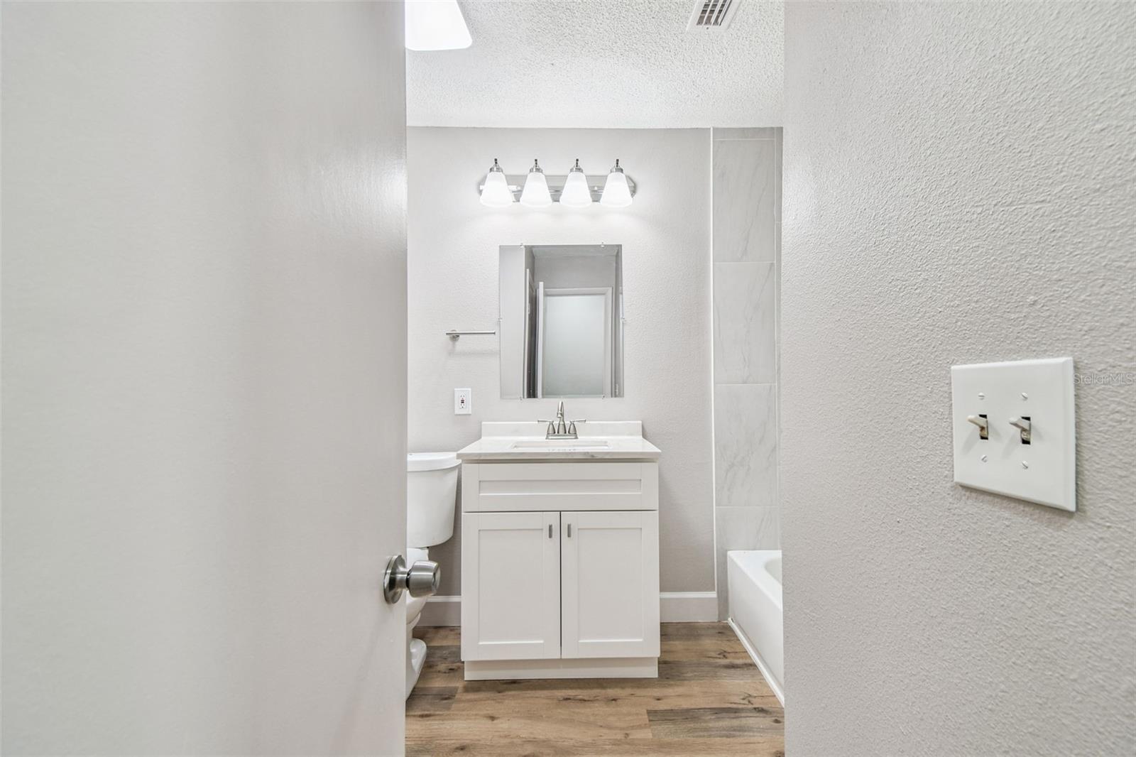 WALKER'S RANCH ESTATES - Residential Lease