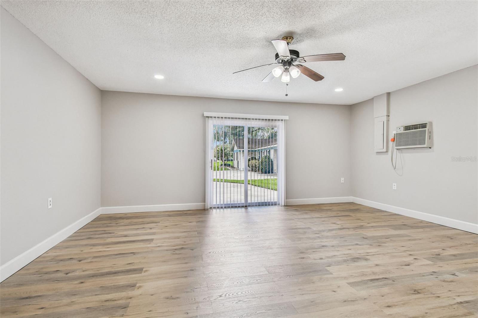 WALKER'S RANCH ESTATES - Residential Lease