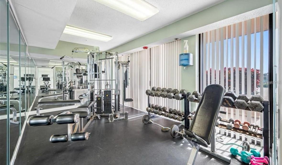 KEY CAPRI CONDO - Residential