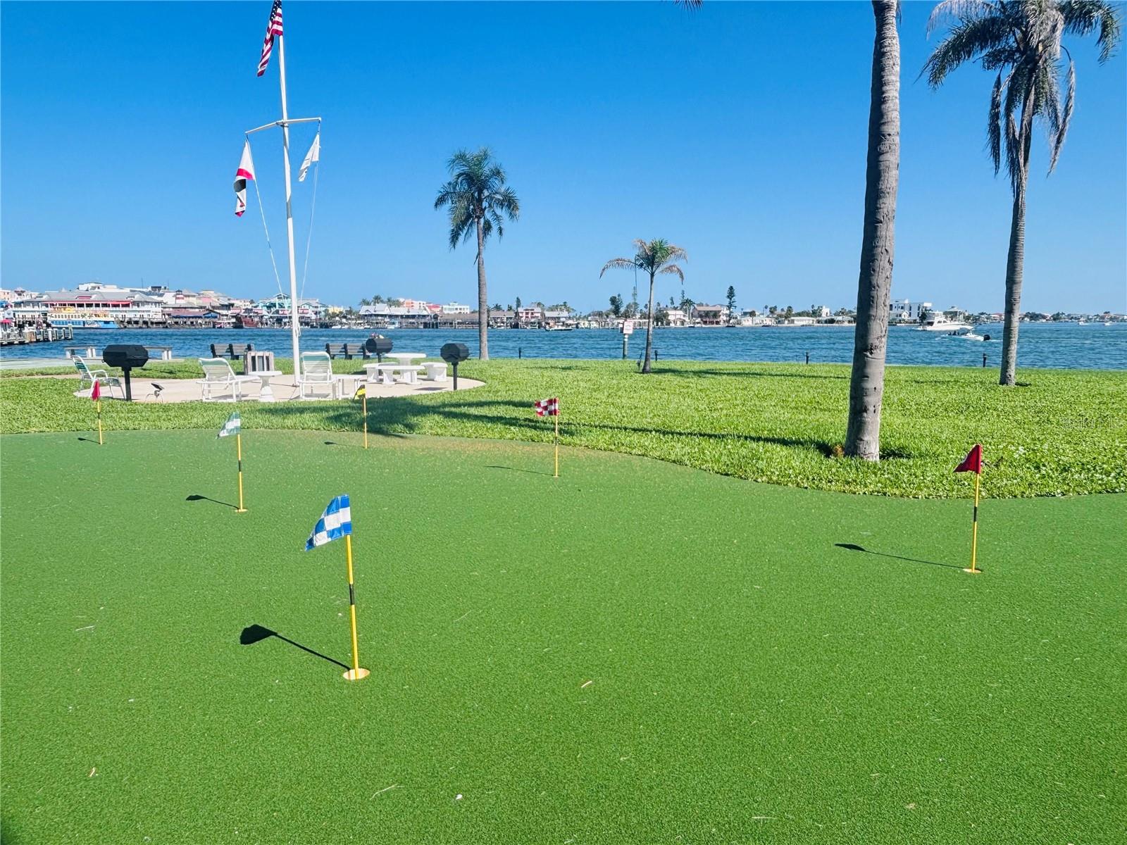 KEY CAPRI CONDO - Residential