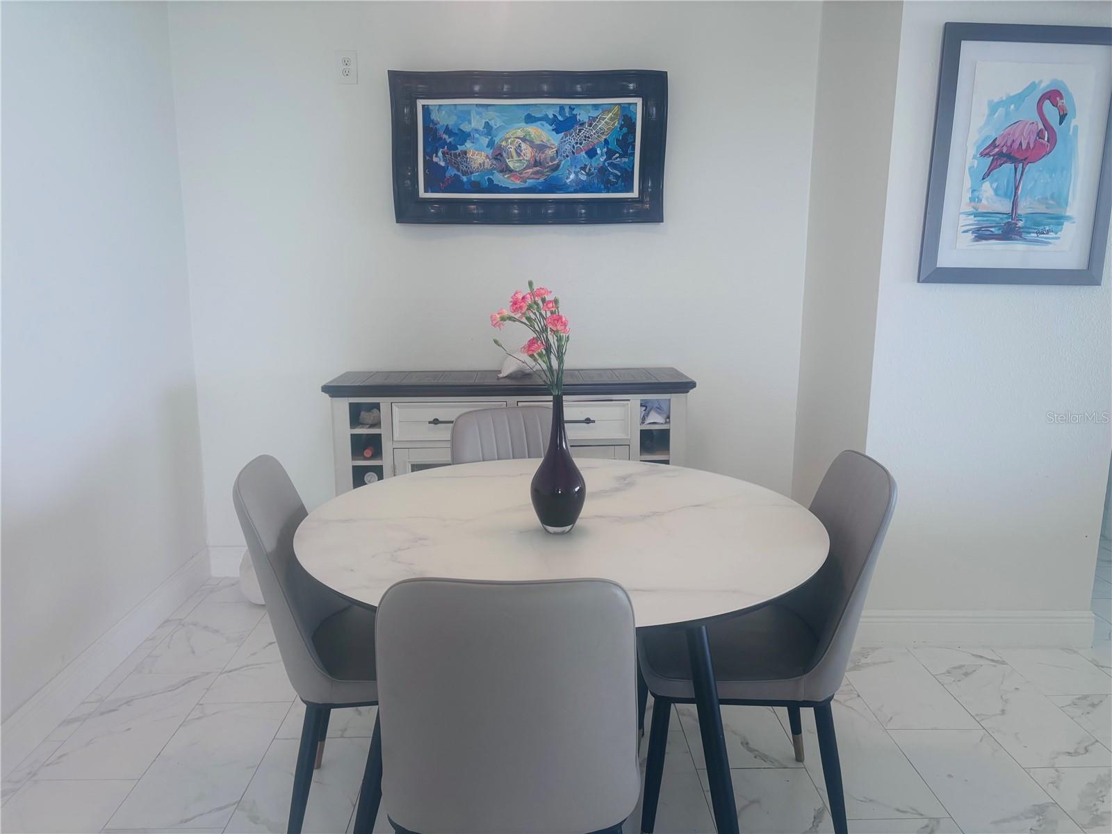 KEY CAPRI CONDO - Residential