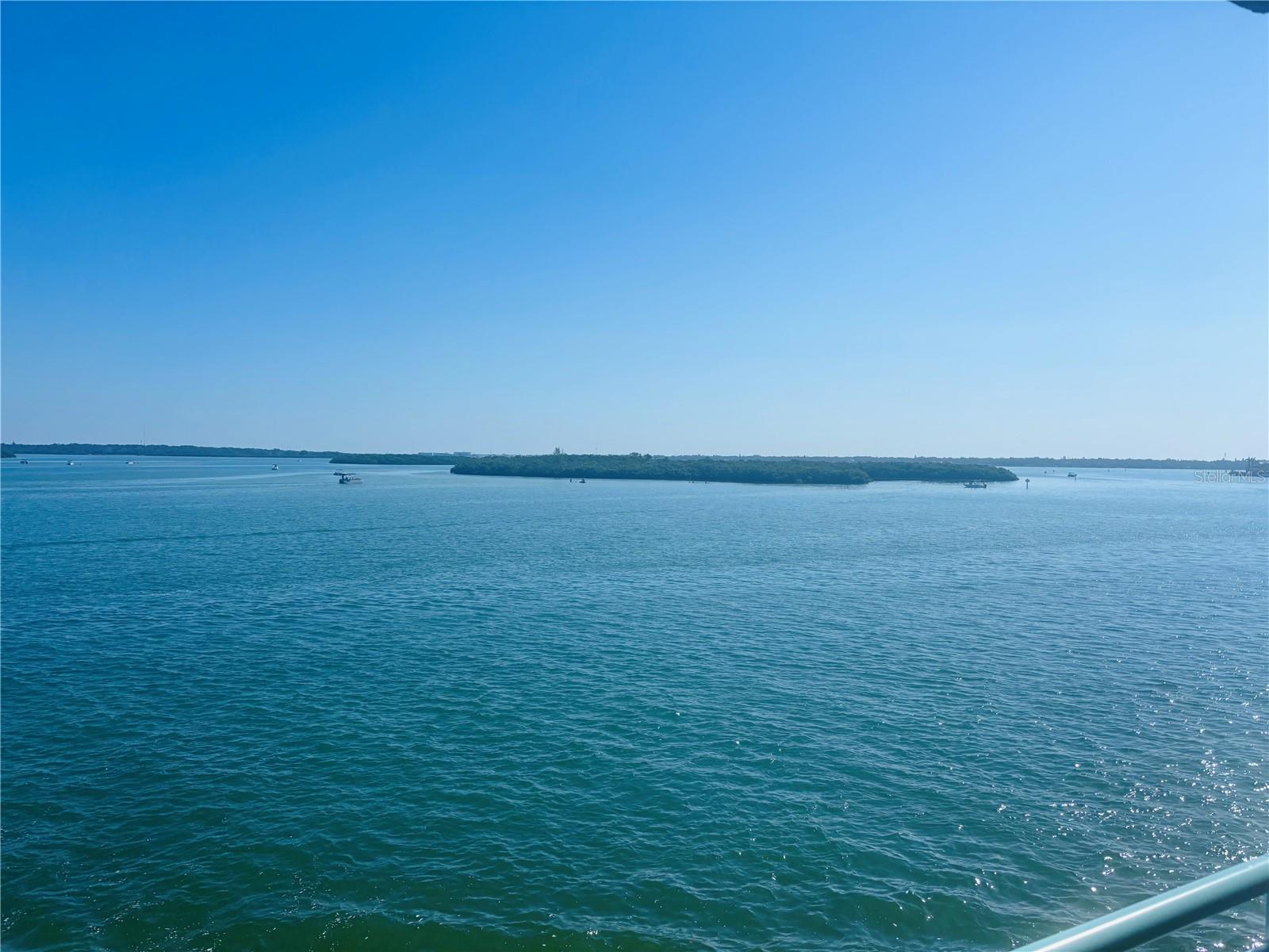 KEY CAPRI CONDO - Residential