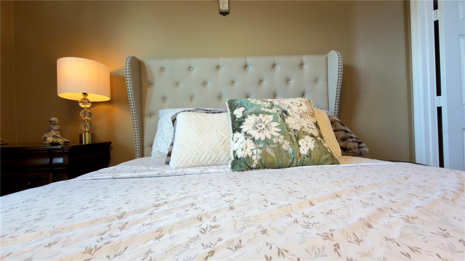 HAMPTONS/METROWEST - Residential