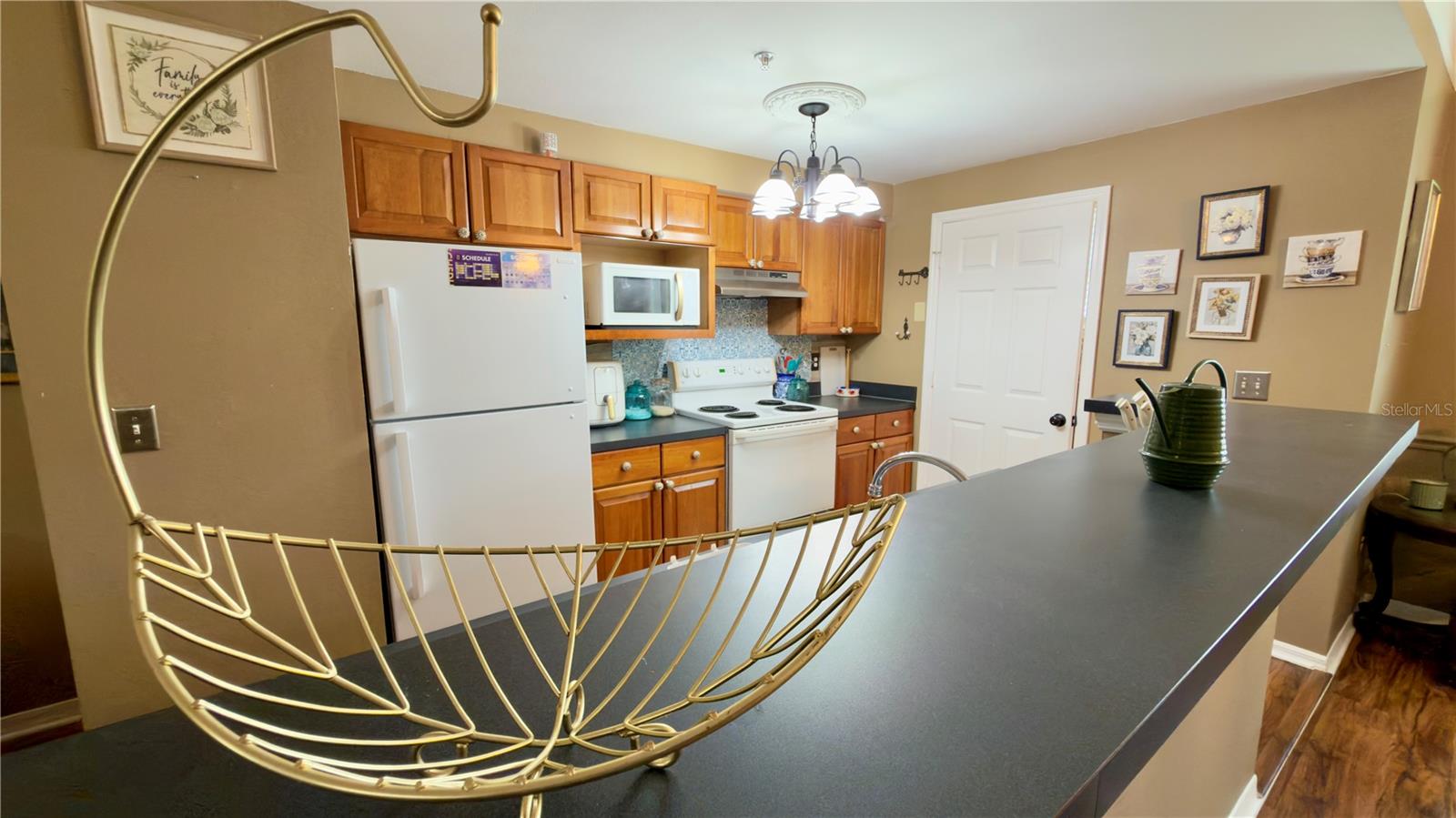 HAMPTONS/METROWEST - Residential