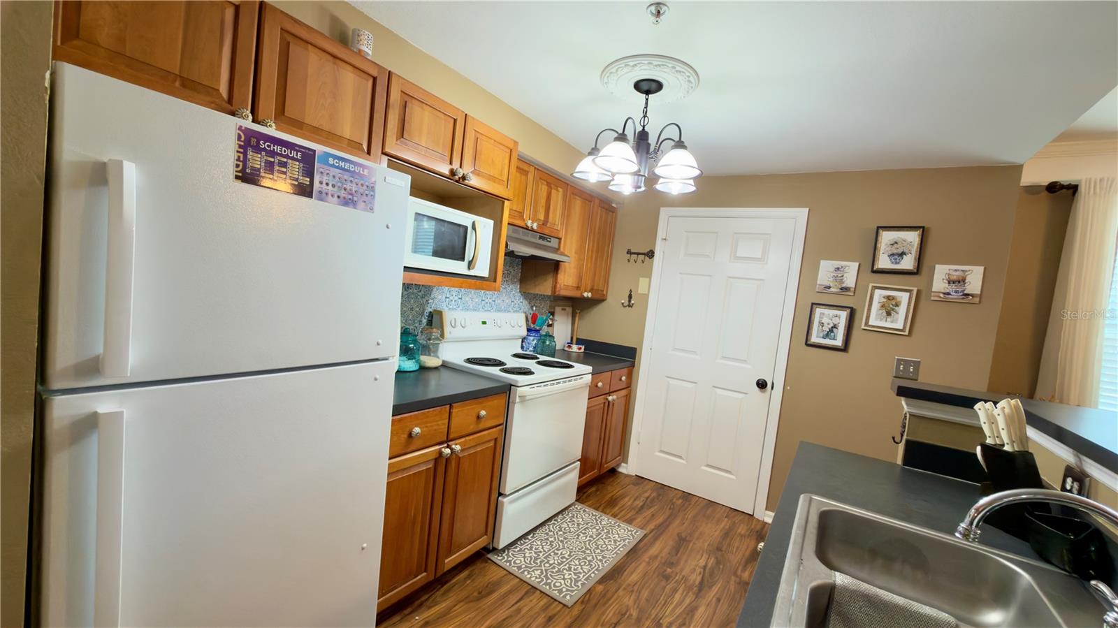 HAMPTONS/METROWEST - Residential